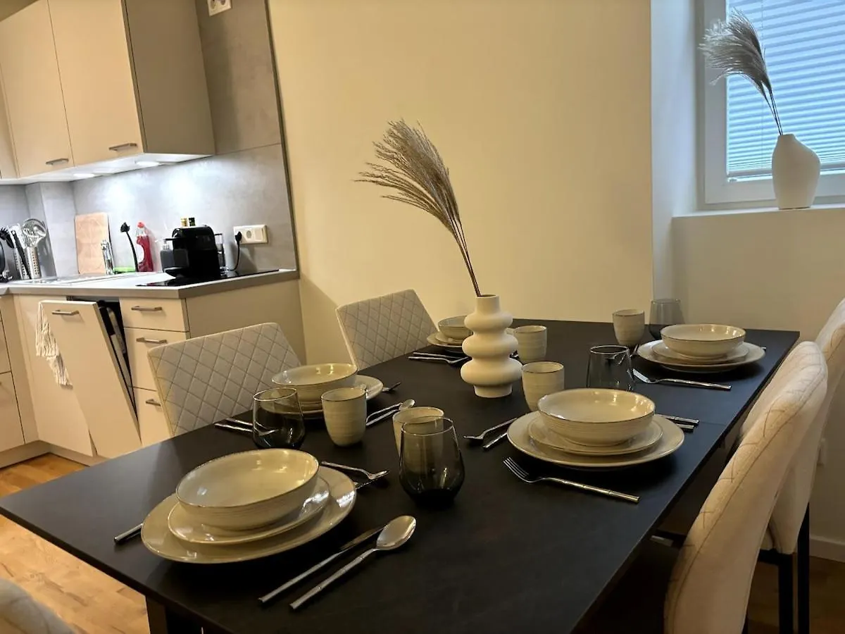 City Apartment Am Fluss Frankfurt am Main Germany