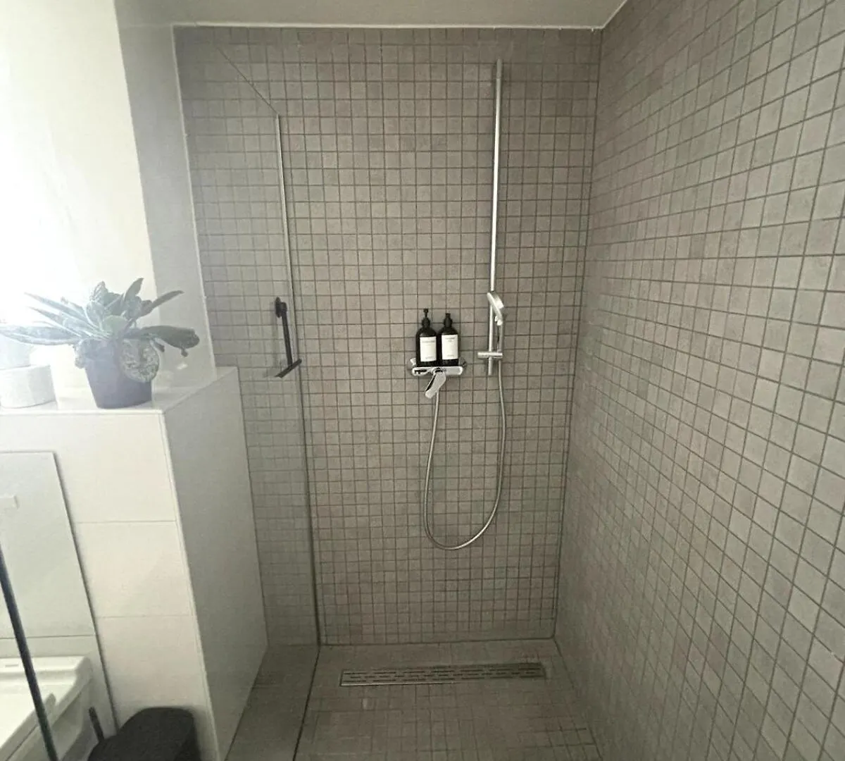 City Apartment Am Fluss Φραγκφούρτη